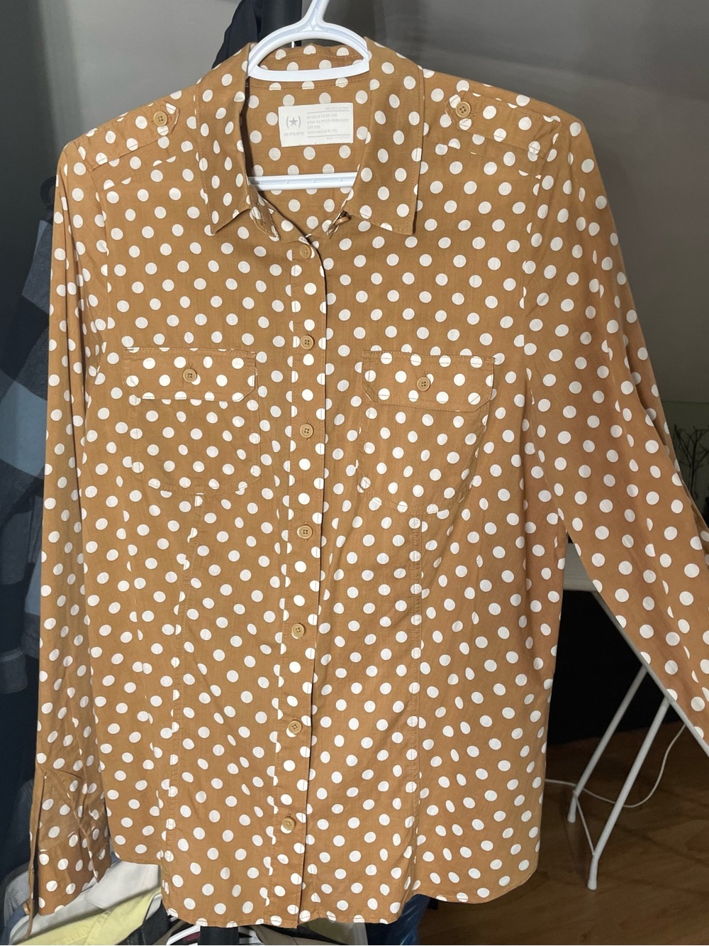 Banana Republic women’s button down size medium, brown with white polka dots